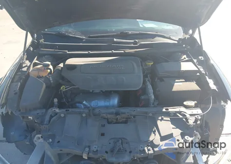 2015 Chrysler 200 Limited z USA, uszkodzony, nr VIN 1C3CCCAB2FN623139